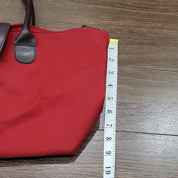 Source Unknown Vibrant Red Tote with Black Details - Picture 6 of 9